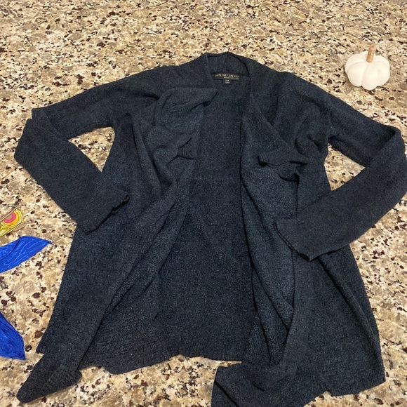 Barefoot Dreams CozyChic Lite® Island Wrap open front cardigan - Picture 3 of 10